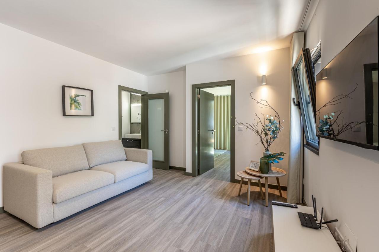 Fort Bay Suite Apartments Машику Экстерьер фото