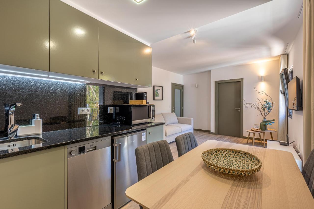 Fort Bay Suite Apartments Машику Экстерьер фото