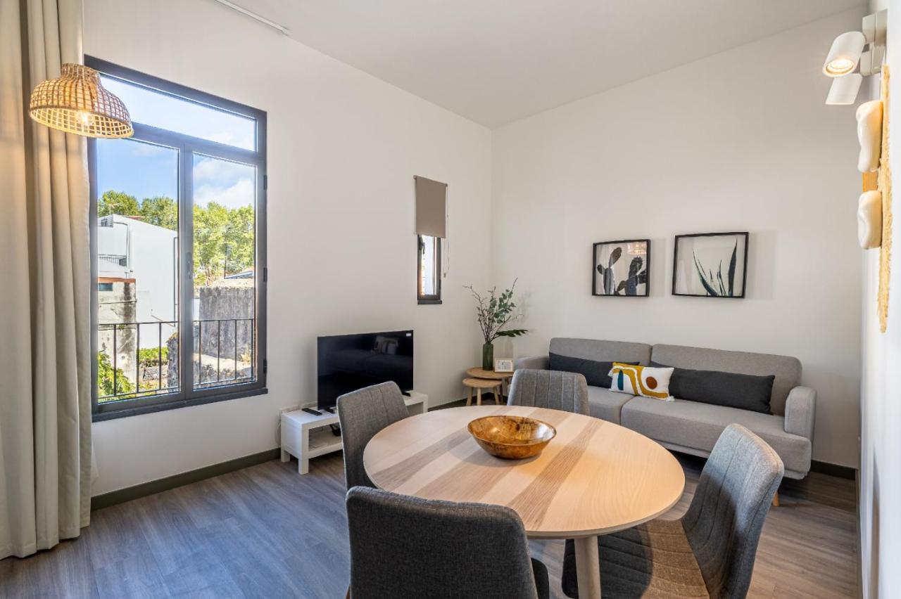 Fort Bay Suite Apartments Машику Экстерьер фото